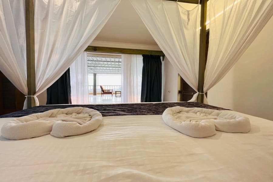 Sea view hotels in North goa