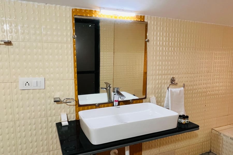 Sea view hotels in North goa
